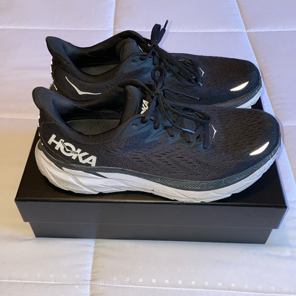 HOKA Clifton 8